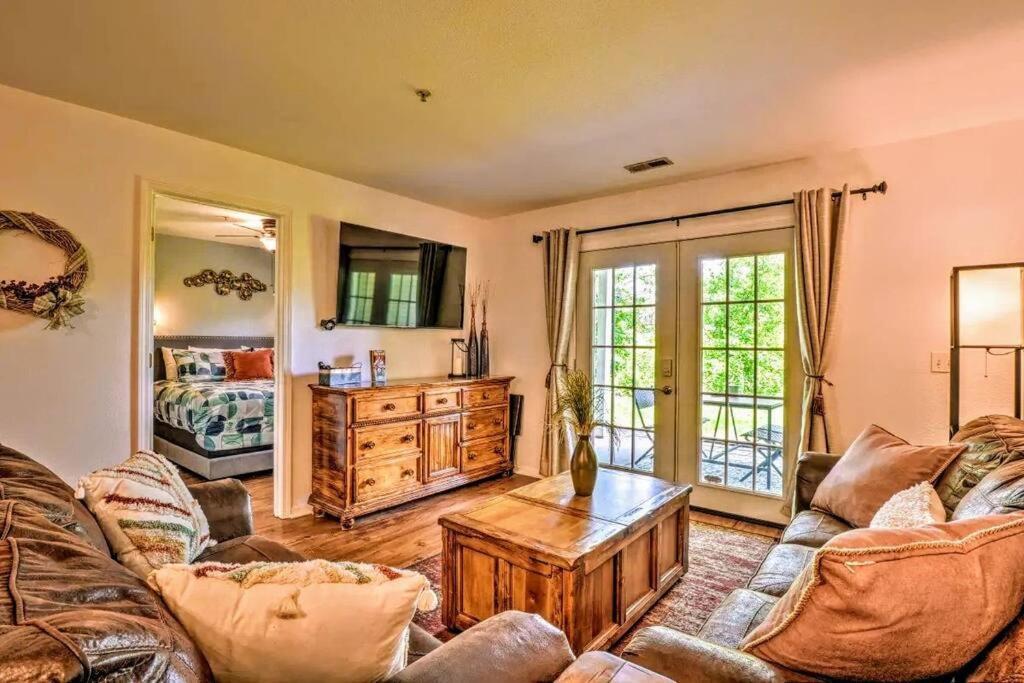 Experience Euphoria At Branson'S Fall Creek Condo Exterior foto